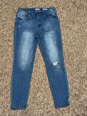 Women's size 10 jeans high rise Blue Distressed Skinny Jeans